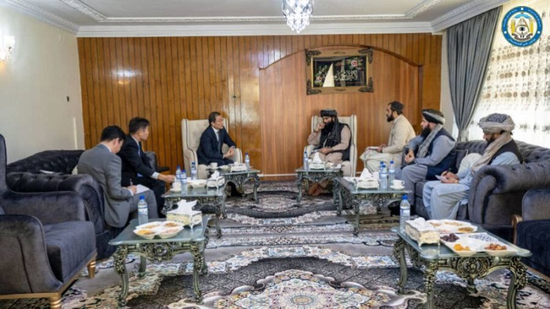 دیدار-حقانی-با-سفیر-جاپان-در-کابل