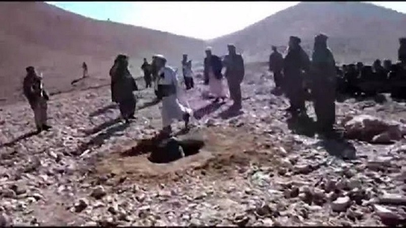 نقض-حقوق-بشر؛-طالبان-یک-دختر-را-در-غور-سنگسار-کردند