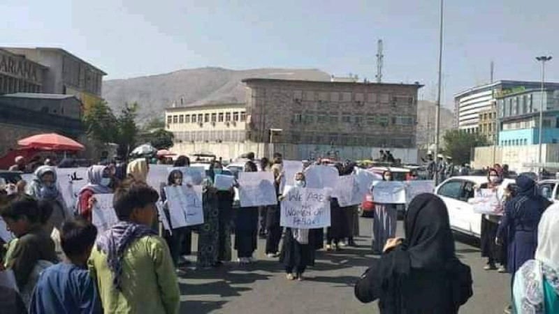 اعتراض؛-زنان-کابل-برای-دومین-روز-به-سرک‌ها-ریختند