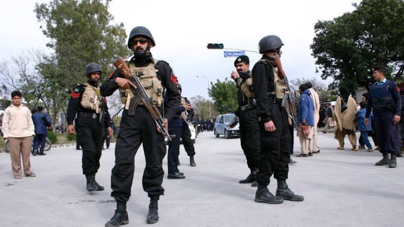 چند-شهروند-افغان-به-اتهام-حمله-تروریستی-بازداشت-شد