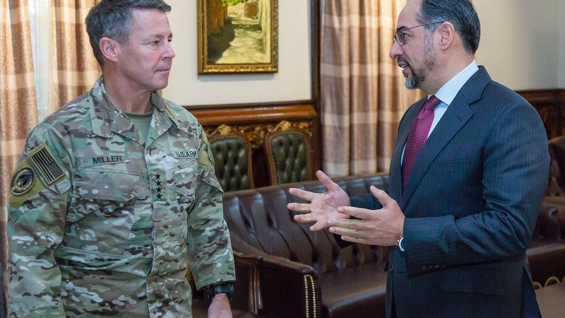 دیدار-وزیر-خارجه-با-فرمانده-نیروهای-امریکایی-در-افغانستان