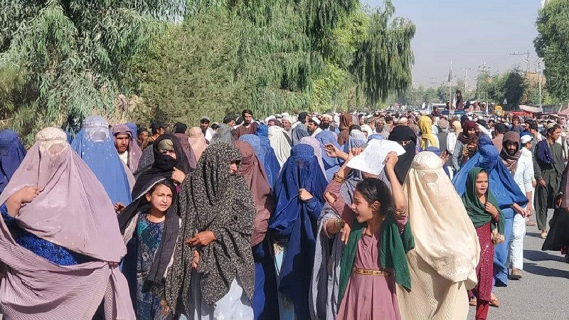 طالبان-سه-هزار-خانواده-را-مجبور-به-ترک‌-خانه‌های‌شان-کرده‌اند