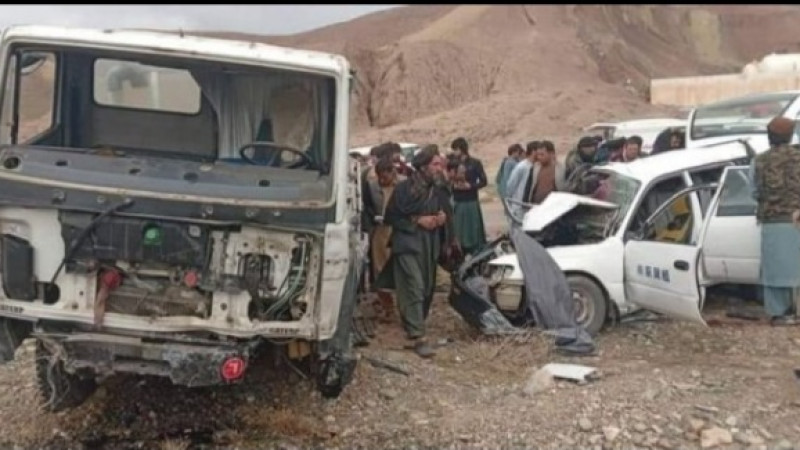 حادثه-ترافیکی-در-هرات-جان-۶-تن-را-گرفت