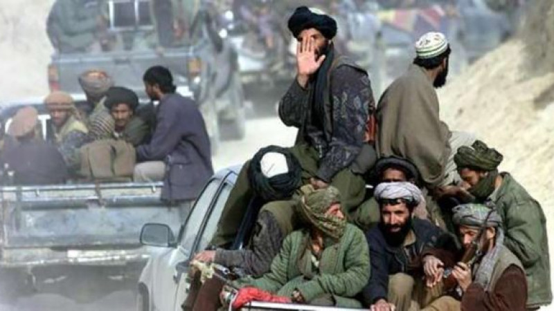 طالبان-از-هر-موتر-باربری-در-شاهراه-هرات-قندهار-۴۰-هزار-افغانی-مالیه-اخذ-میکنند