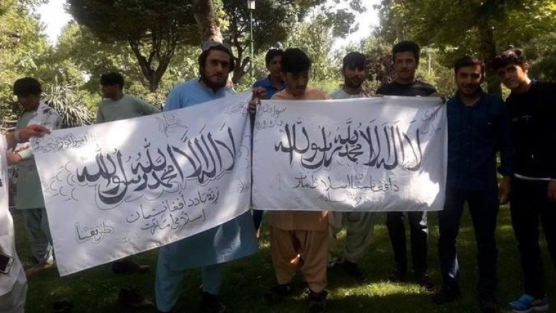 بازداشت-حامیان-طالبان-با-پرچم-امارت-اسلامی-در-ایران