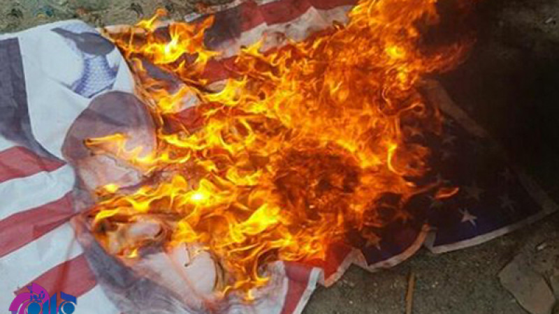 پرچم-آمریکا-در-پاکستان-به-آتش-کشیده-شد