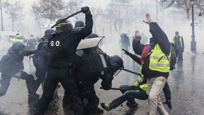 بازداشت-نزدیک-به-۵۰۰-معترض-در-فرانسه