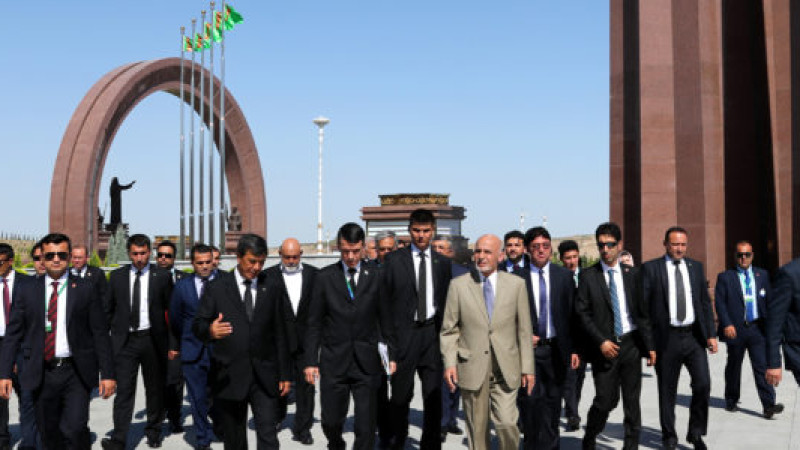 رئیس-جمهورغنی-از-سفر-رسمی-ترکمنستان،-به-کابل-بازگشت
