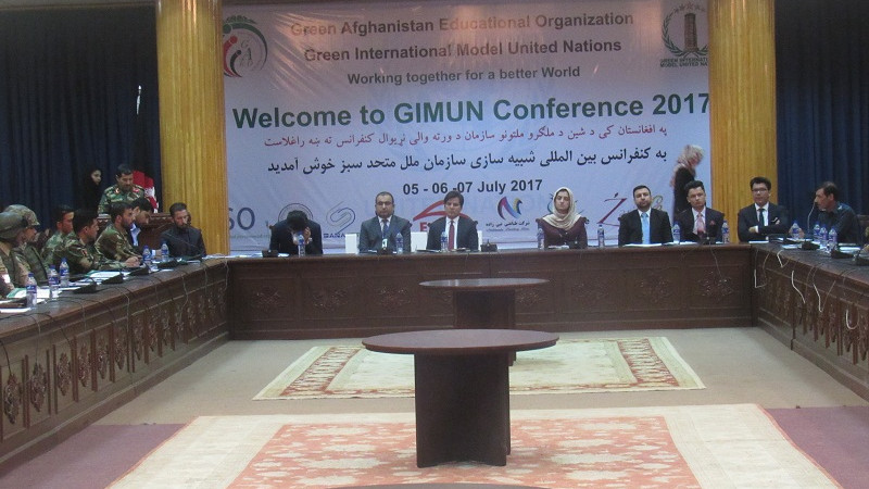 جوانان-به-جای-انتقاد؛-خود-باید-عامل-تغییر-شوند