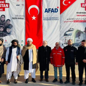 هلال-احمر-ترکیه-به-افغانستان-کمک-ارسال-کرد