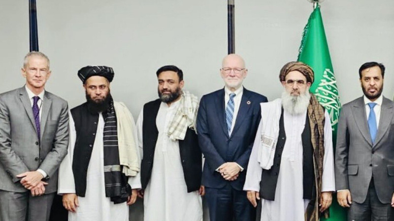 دیدار-وزیر-صحت-عامه-با-مقامات-سازمان-صحی-جهان-و-بنیاد-گیتس