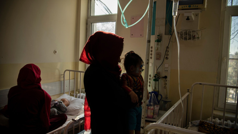 هزاران-کودک-افغان-از-سوءتغذیه-رنج-می‌برند