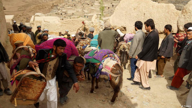 هزار-خانواده-بر-اثر-حملات-طالبان-در-ولایت-فراه-آواره-شدند