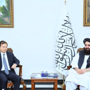 متقی-با-هیأت-چینی-برای-گسترش-روابط-سیاسی-و-اقتصادی-گفتگو-کردند