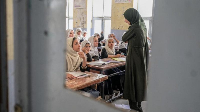 یونیسف-معاش-دو-ماه-آموزگاران-را-میپردازد