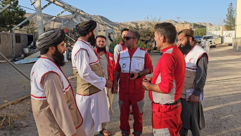 کمک-بشردوستانه-هلال-احمر-ایران-برای-زلزلهزدگان-کنر-به-هرات-رسید