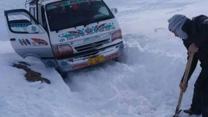 برفباری-راههای-مواصلاتی-شش-ولایت-را-مسدود-کرد