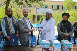 یک بنیاد ترکی ۲۰ هزار جلد کتاب به معارف هرات کمک کرد