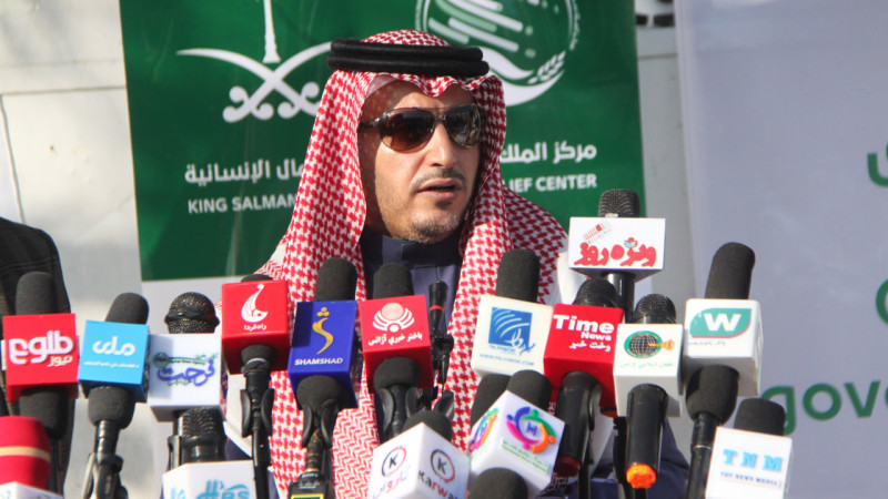 عربستان-سعودی-۱۰۰-تُن-خرما-به-افغانستان-کمک-کرد