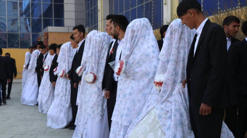 کابل؛-مراسم-عروسی-دسته-جمعی-۳۱-زوج-برگزار-شد