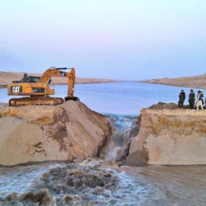 عمری-بر-ایجاد-مراکز-صنعتی،-در-اطراف-کانال-قوشتپه-تاکید-کرد