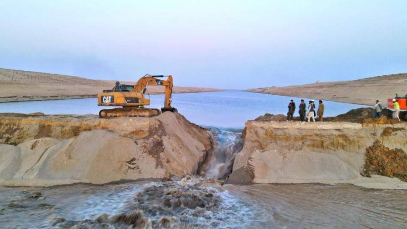 عمری-بر-ایجاد-مراکز-صنعتی،-در-اطراف-کانال-قوشتپه-تاکید-کرد