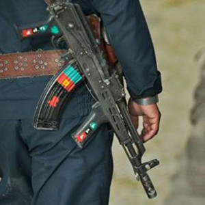 یک-پولیس-در-قندهار-سه-همقطارش-را-به-گلوله-بست