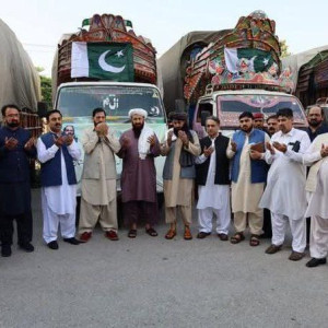 پاکستان-۱۰۵-تُن-کمک-بشردوستانه-به-زلزلهزدگان-افغانستان-فرستاد