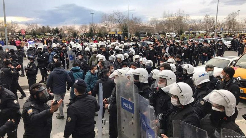 سرکوب-تظاهرات-مهاجران-افغان-در-ترکیه