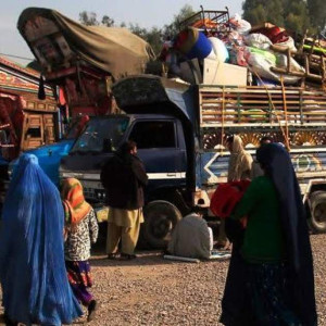 بازگشت-نزدیک-به-۵۰۰-خانواده-مهاجر-افغان-از-ایران-و-پاکستان-به-کشور