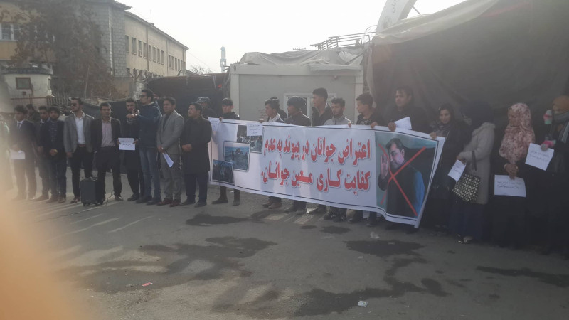 معینیت-جوانان-در-فساد-غرق-است