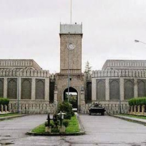 رهبر-ا-ا-حتی-با-تهدید-سلاح-اتمی،-شریعت-را-معامله-نخواهیم-کرد