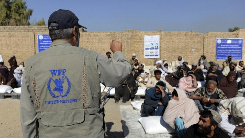 میلیونها-افغان-تنها-با-«نان-و-چای»-زندگی-میکنند