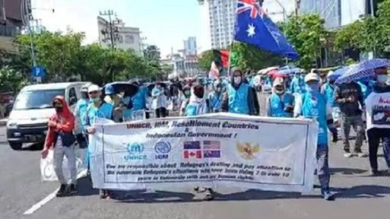 پناهجویان-افغان-در-اندونیزیا-نسبت-به-بی-سرنوشتیشان-اعتراض-کردند