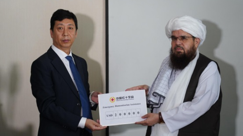 صلیب-سرخ-چین-۲۰۰-هزار-دالر-به-زلزلهزدگان-کنر-کمک-کرد