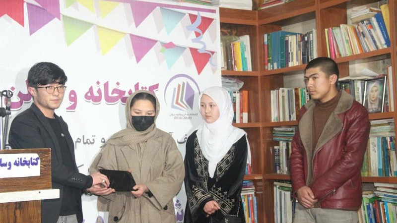 رقابت-کتابخوانی-در-کابل؛-بیشتر-برندگان-دختران-هستند