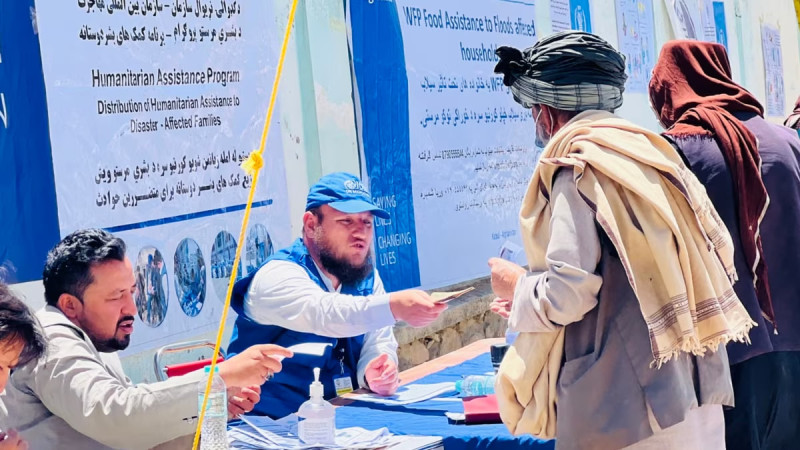 برای-بیش-از-یک-هزار-نفر-در-کابل-کمک-نقدی-توزیع-شد