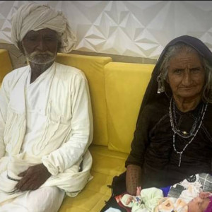 زن-ساله-هندی-برای-نخستینبار-مادر-شد