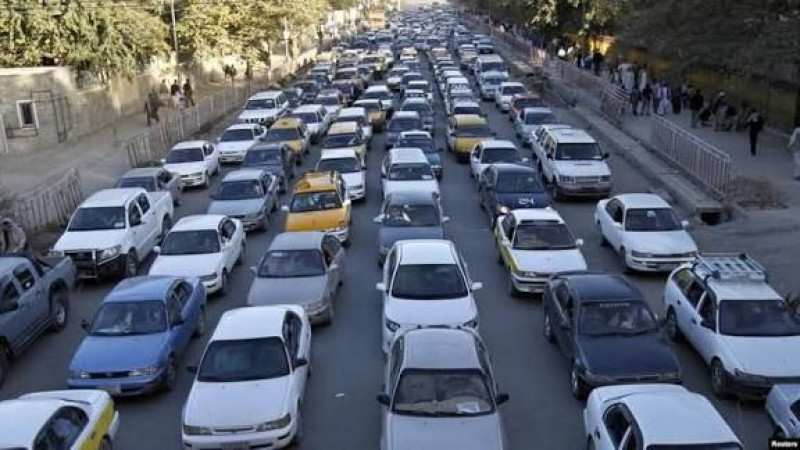 عبور-موترهای-خلافدست-فاقد-جواز-و-نمبرپلیت-رسمی-در-کابل-ممنوع-شد