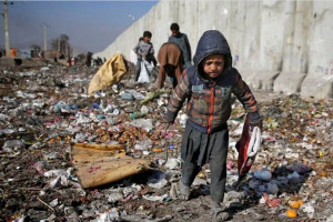 اوچا: کودکان افغان نیازمند کمک هستند