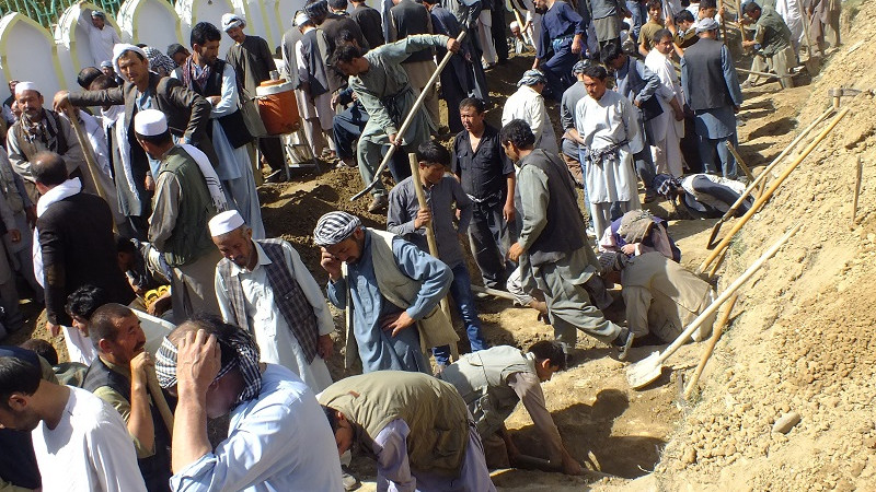 مسجد-امام-زمان؛-از-سجده-گاه-تا-آرامگاه-شهدا