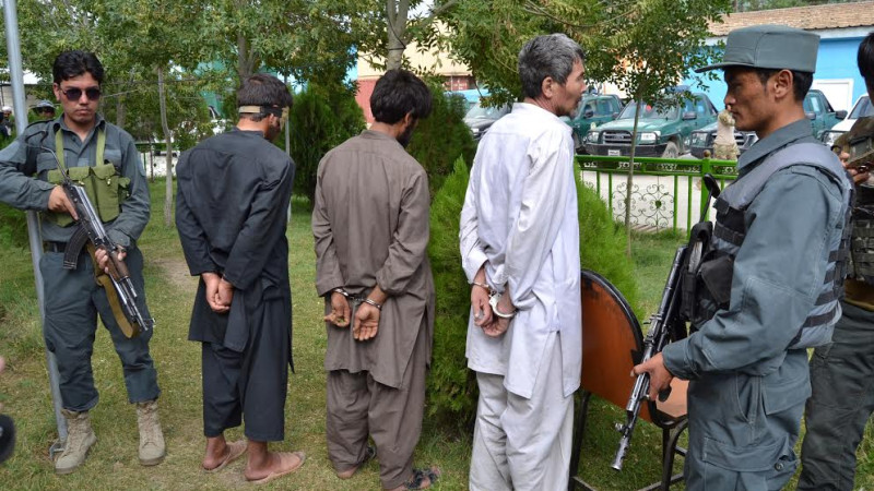 یک-ماین-گذار-و-سارق-در-غزنی-بازداشت-شدند